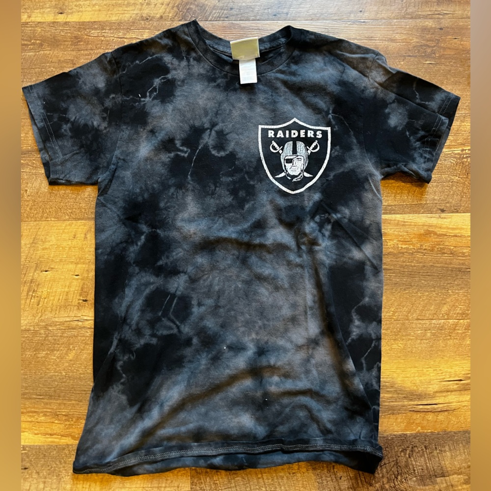 Raiders t shirt